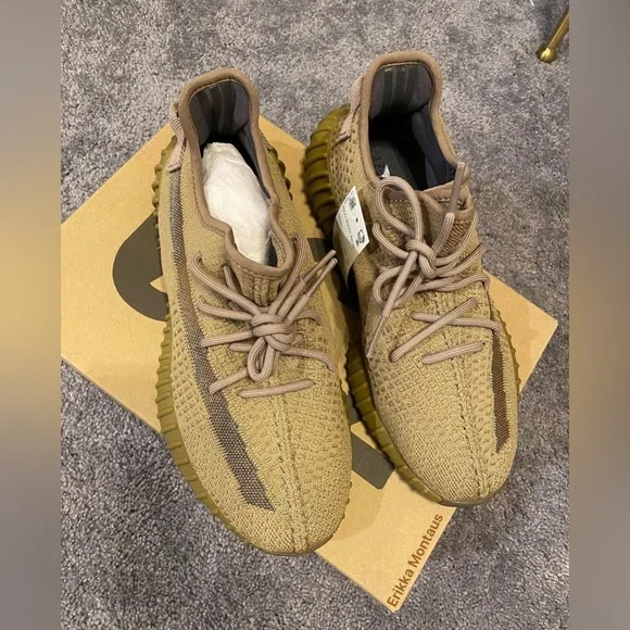 YEEZY 350 Earth - Picture 2 of 3